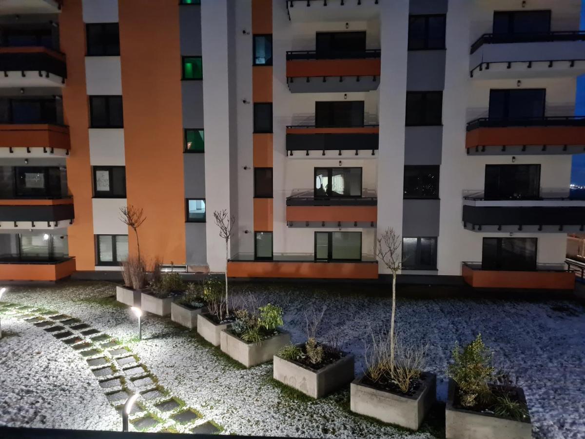 Studio Red Apartment Brasov Exterior photo