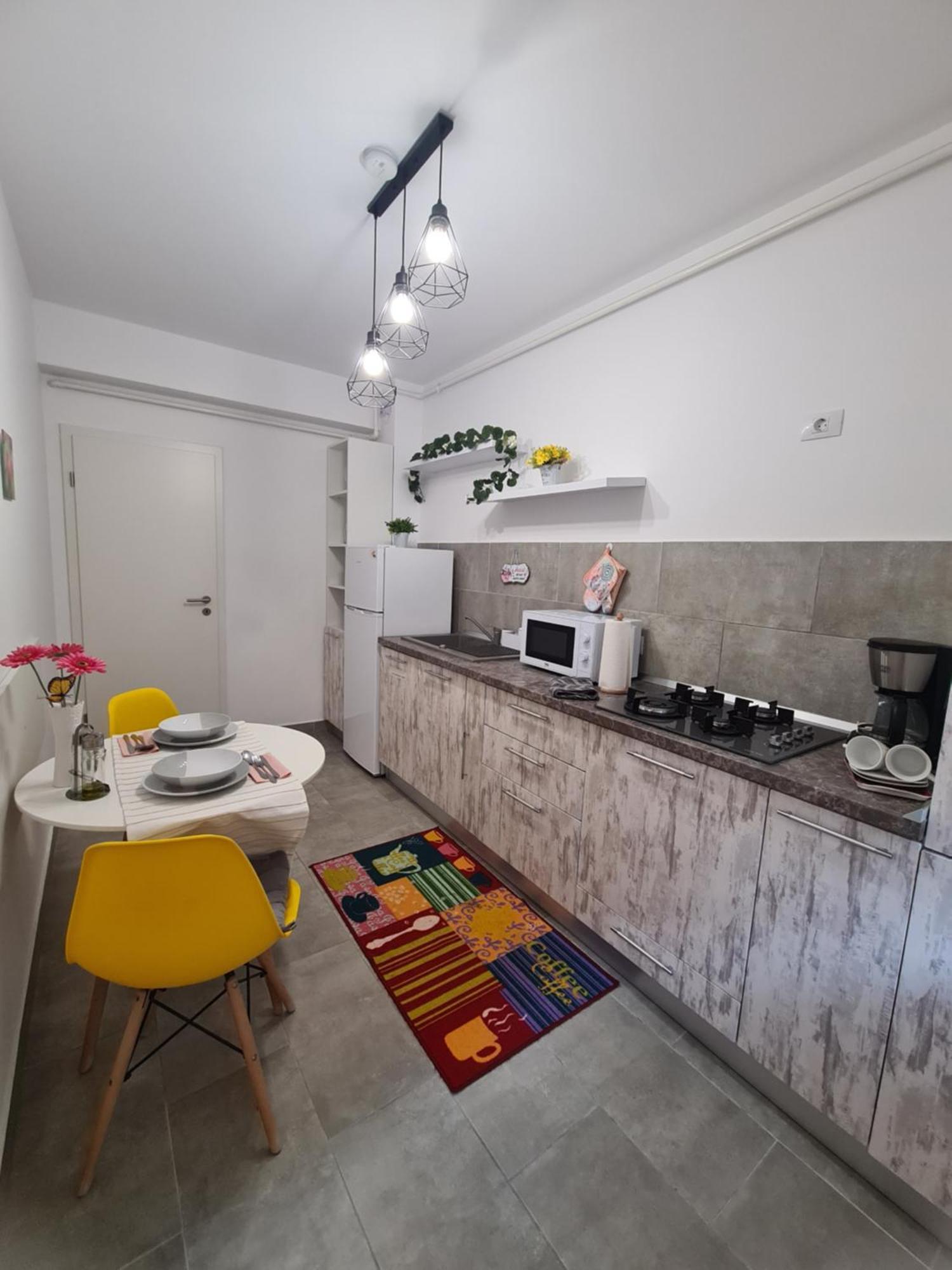Studio Red Apartment Brasov Exterior photo
